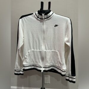 Authentic Nike Men's White and Black Lightweight Jacket